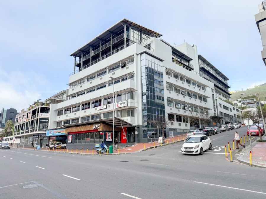 To Let commercial Property for Rent in Green Point Western Cape